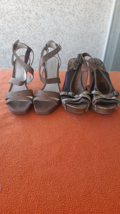 Sandalias Pollini de taco alto marrones - miniatura 1