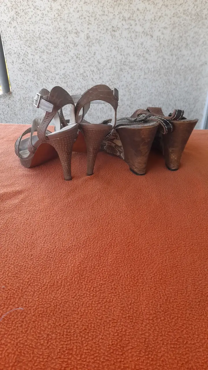Sandalias Pollini de taco alto marrones - 3