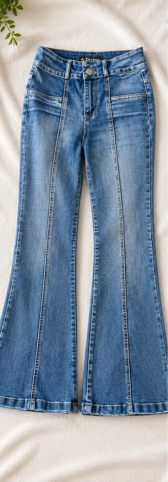 Pantalones de mezclilla acampanados