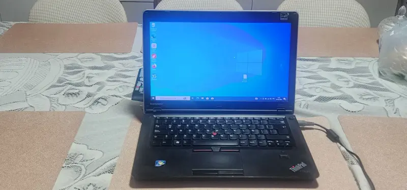 Notebook Lenovo ThinkPad E420 usado - 1