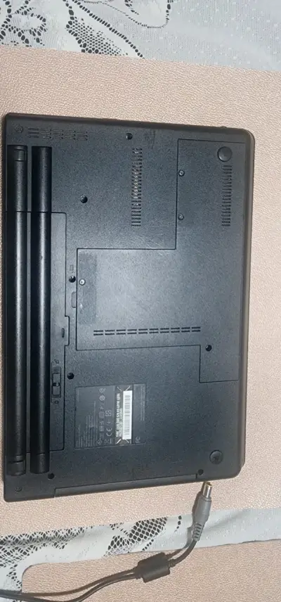 Notebook Lenovo ThinkPad E420 usado - miniatura 4