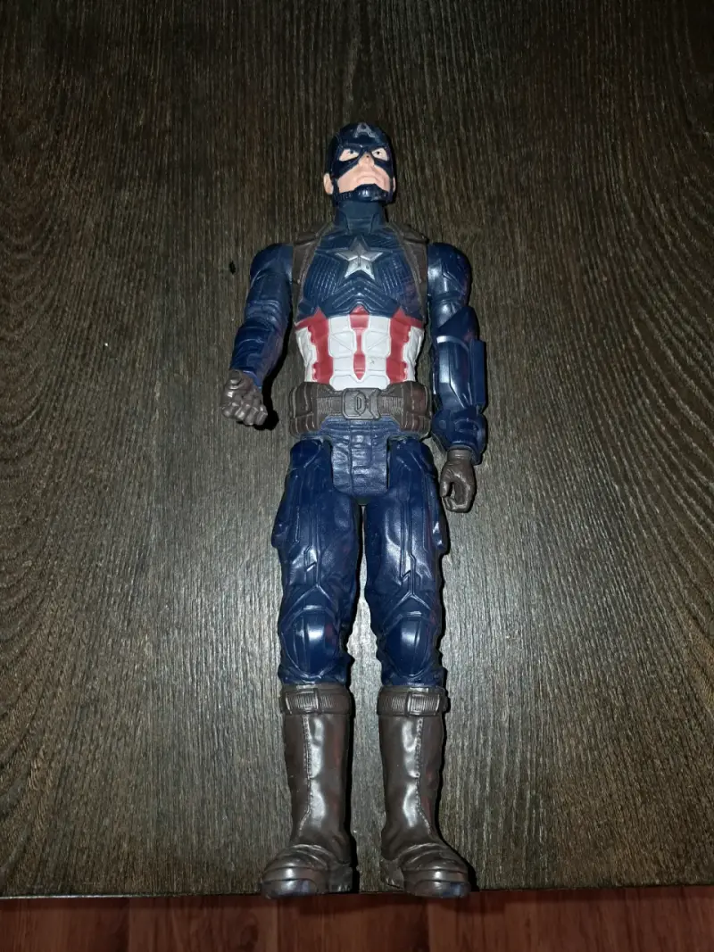 Figura de acción Capitán América - 1