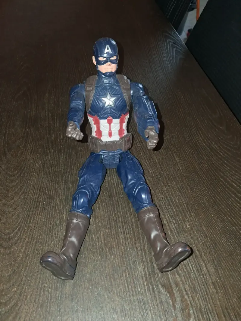 Figura de acción Capitán América - 3