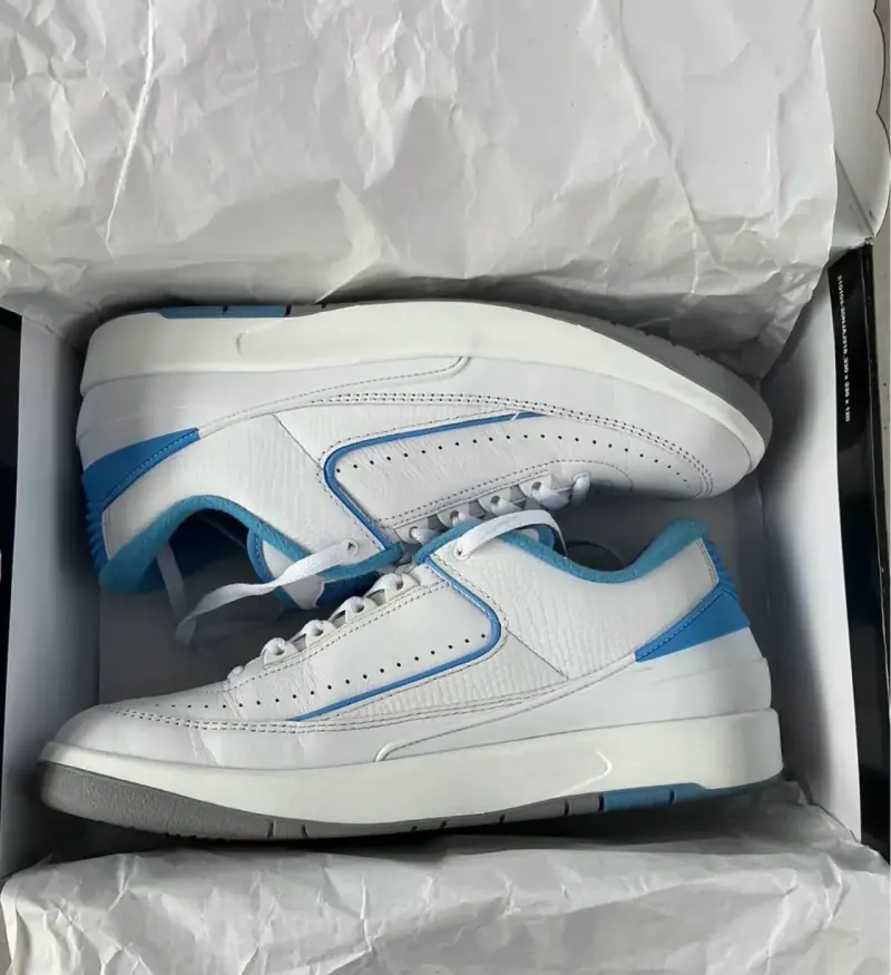 Jordan 2 UNC Originales - 1
