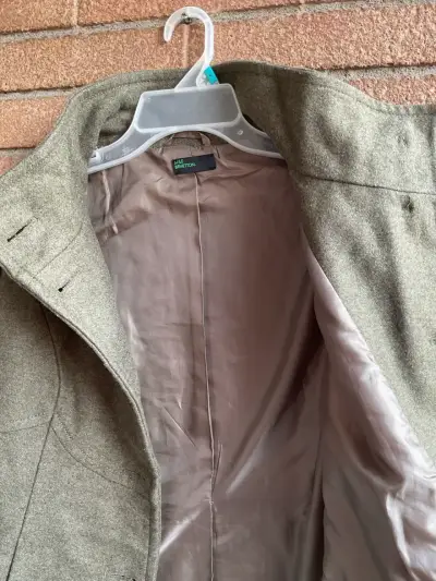 Abrigo verde musgo talla 38 a 40, entallado - miniatura 3