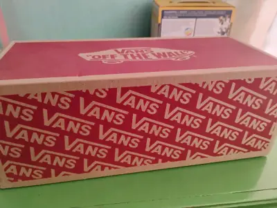 Caja de zapatos Vans original - miniatura 1