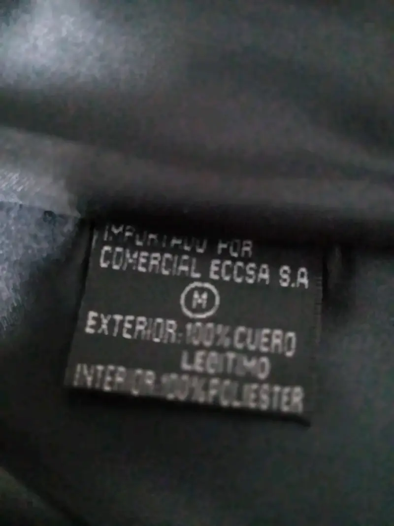 Chaleco sin mangas de cuero negro - 4