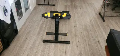 Máquina de ejercicio escaladora amarilla - miniatura 2