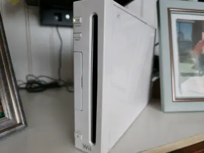 Consola Nintendo Wii blanca desbloqueada - miniatura 1