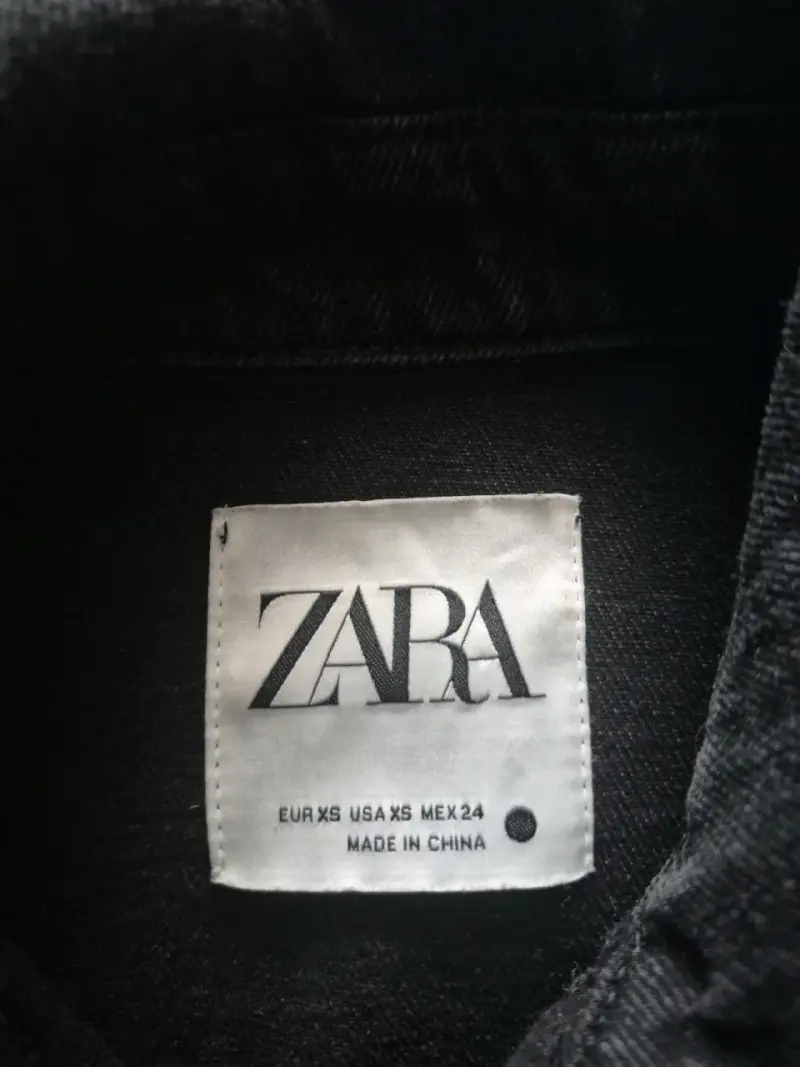 Chaqueta negra de mezclilla ZARA - 2