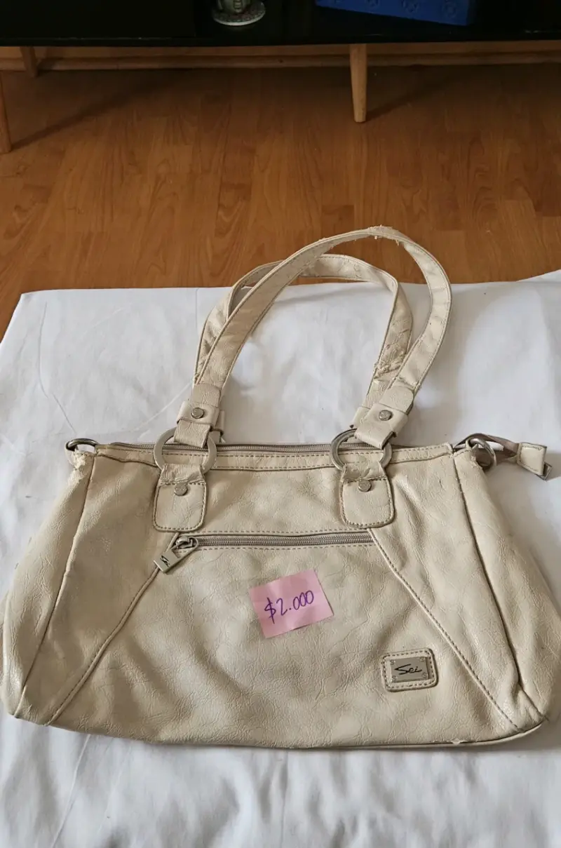 Carteras en buen estado - 6