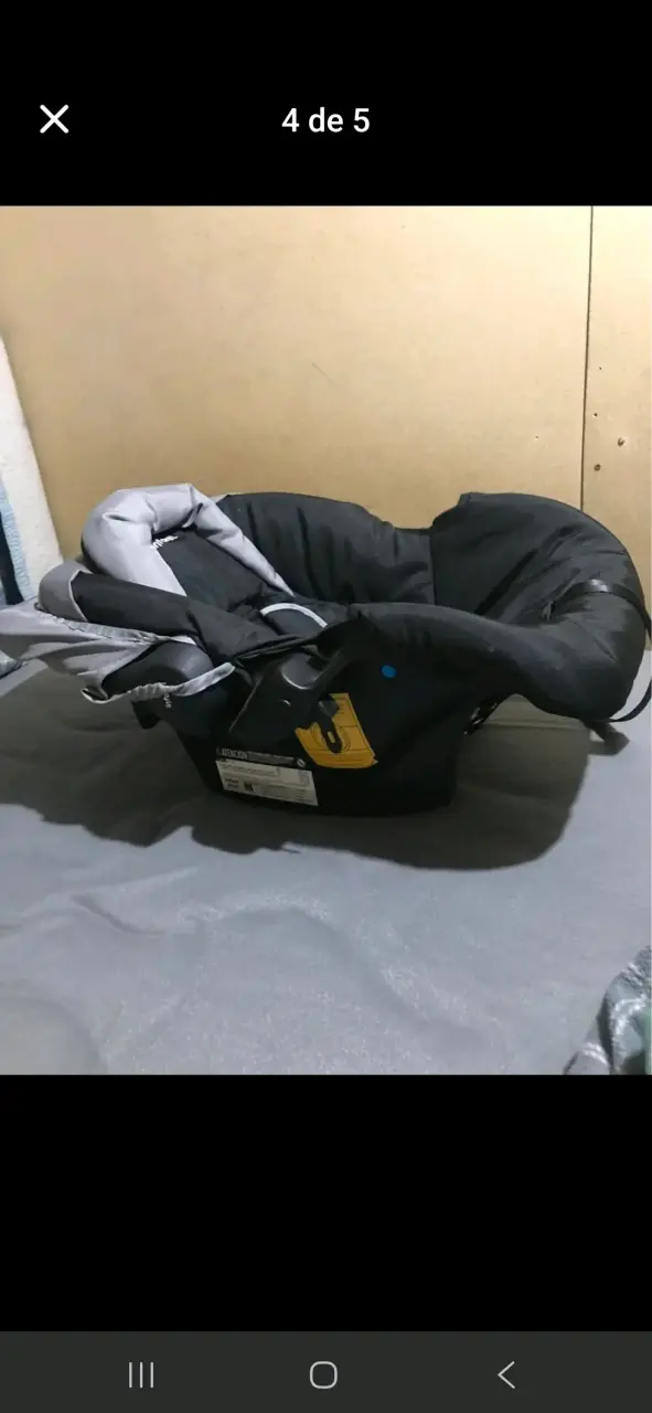 Silla de auto para bebé negra - 2