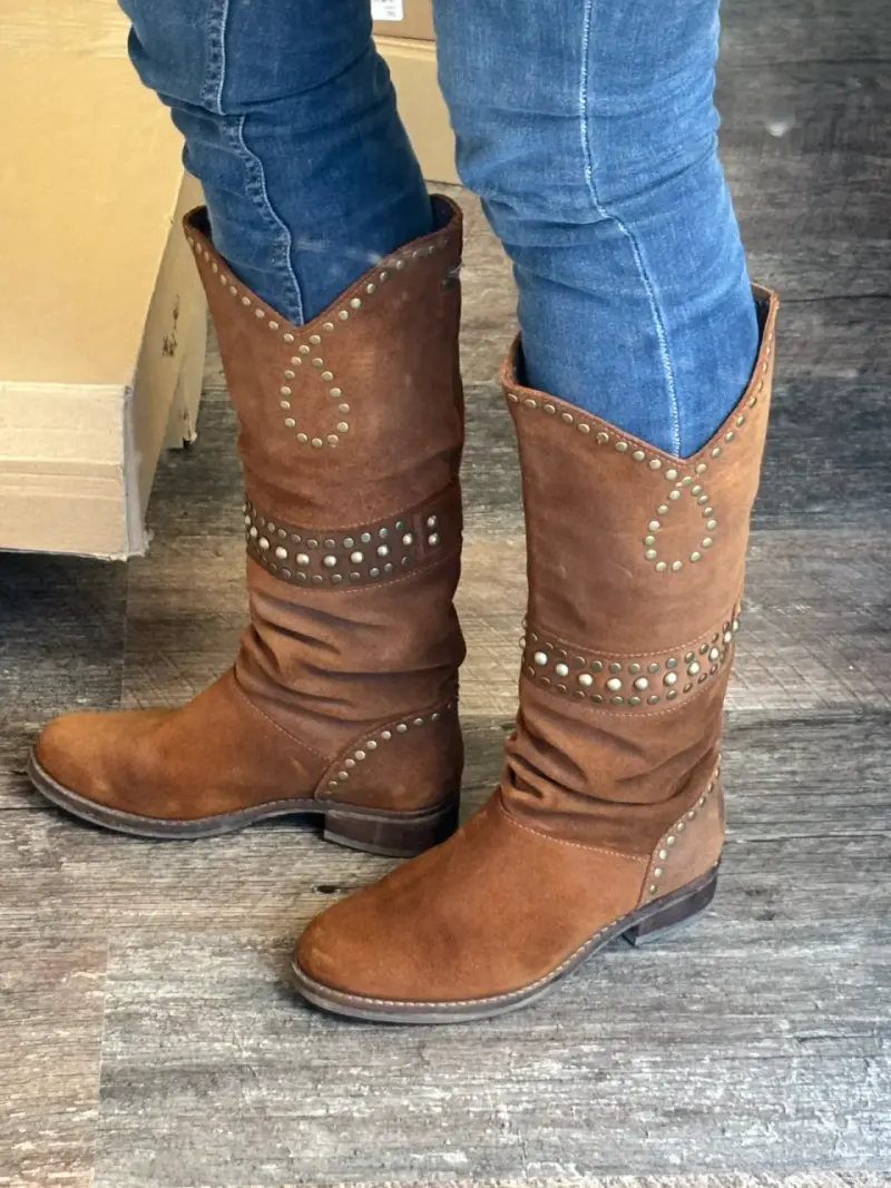 Botas marrones de gamuza marca Romano - 2