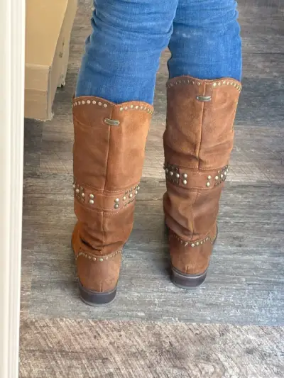 Botas marrones de gamuza marca Romano - miniatura 3