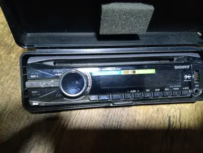 Radio de auto Sony USB - miniatura 1
