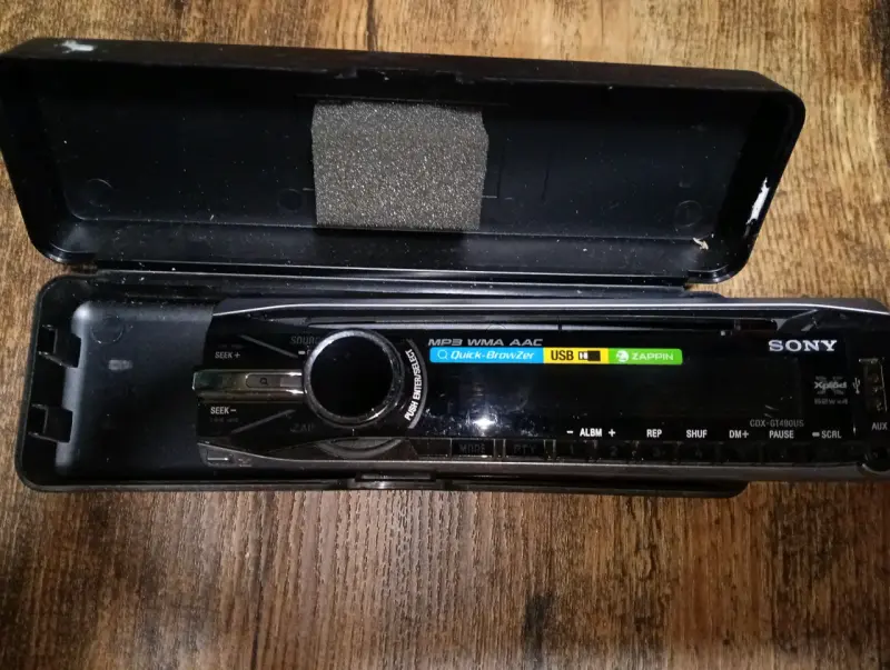 Radio de auto Sony USB - 3