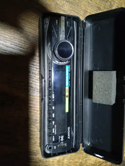 Radio de auto Sony USB - miniatura 4