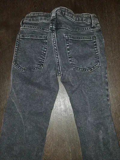 Jeans negros para niño - miniatura 3