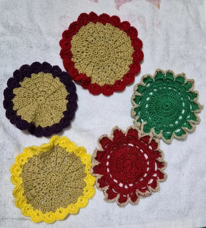Posavasos de crochet coloridos - 1