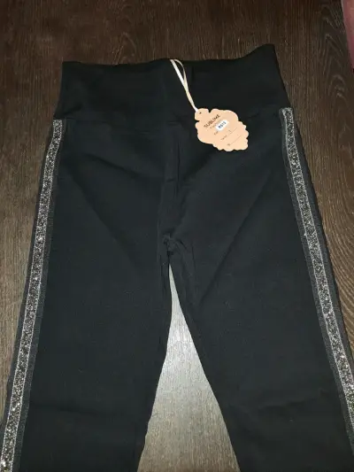 Leggings negros con brillantes - miniatura 1