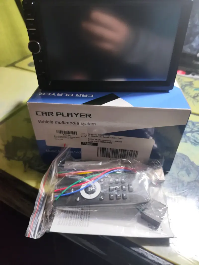Reproductor multimedia para auto con pantalla