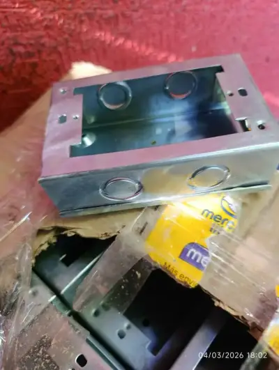 CAJA CHUCKY Caja metálica para embutir eléctrica - miniatura 2