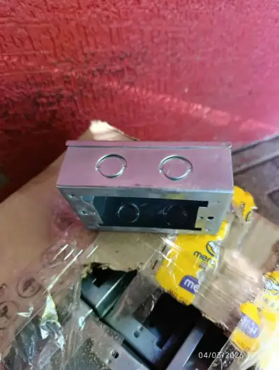 CAJA CHUCKY Caja metálica para embutir eléctrica - miniatura 3