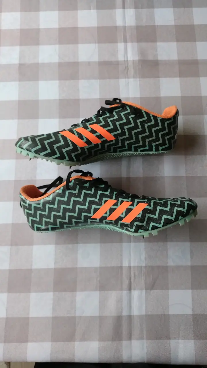 Zapatillas Adidas deportivas con clavos - 3