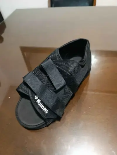 ZAPATO POSTOPERIO ORTOPEDICO Blunding negra - miniatura 2
