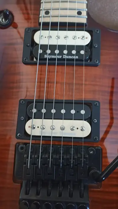 Guitarra Kramer Assault Plus - miniatura 2
