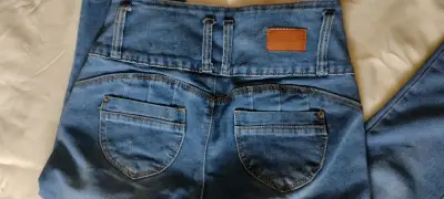 Jeans ajustados azul medio - miniatura 4