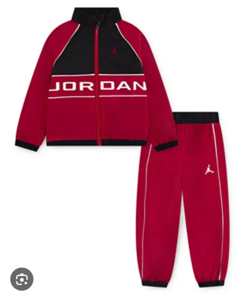 Conjunto deportivo rojo y negro