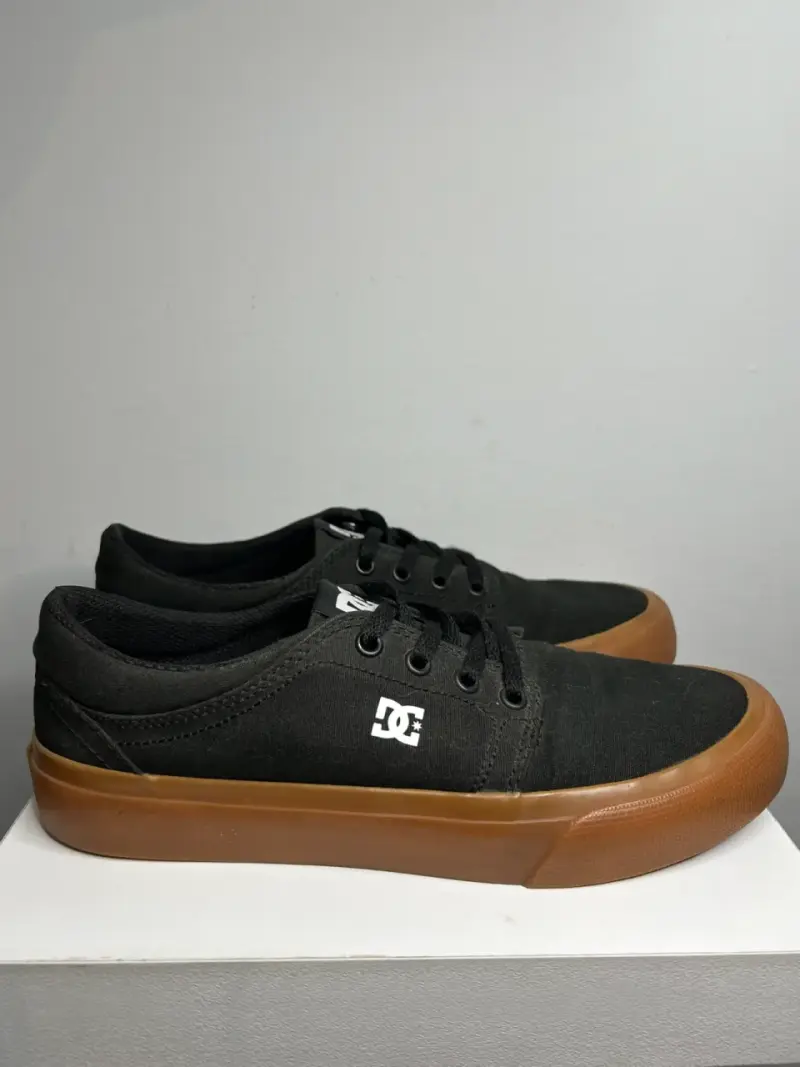 Zapatillas DC Negras - 2