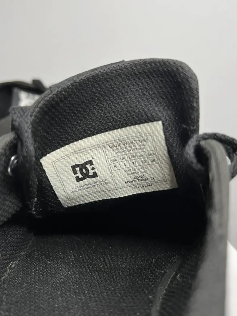 Zapatillas DC Negras - 6