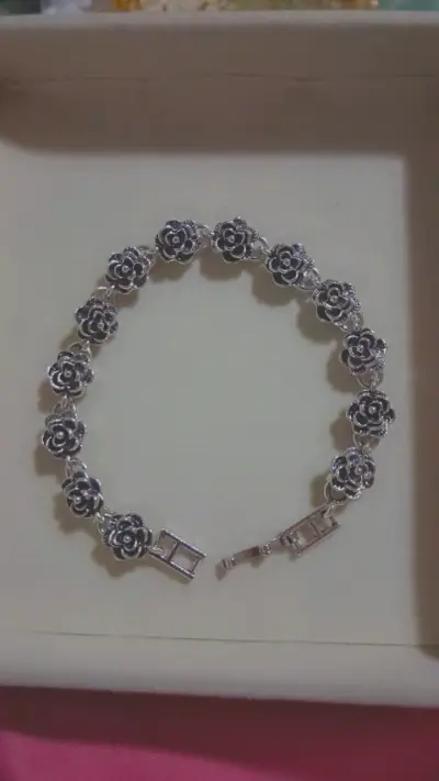 Pulsera plateada de flores acero 316L - miniatura 1