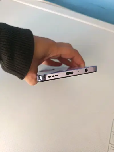 Smartphone Oppo A80 violeta tornasol - miniatura 4