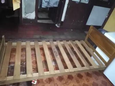 Cama individual de madera - miniatura 1