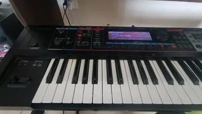 Teclado electrónico Roland Juno GI - miniatura 1