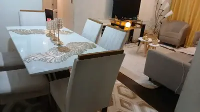 Comedor elegante con 6 sillas - miniatura 3
