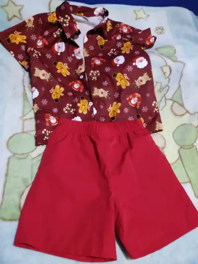 Zapatos y Ropa de Niño - miniatura 2