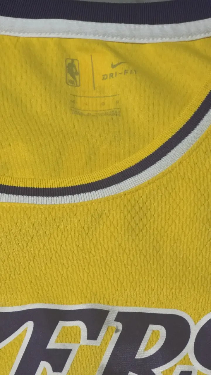 Camiseta Lakers Lebron James - 3