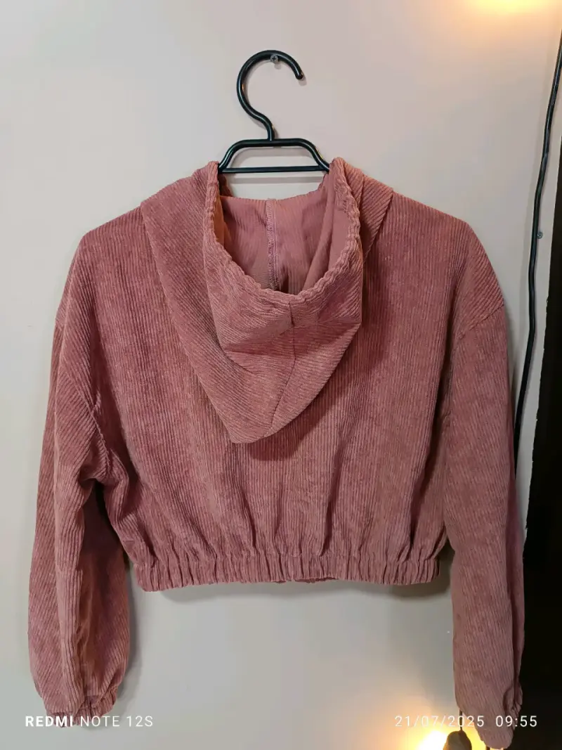 Chaqueta rosa con capucha - 2