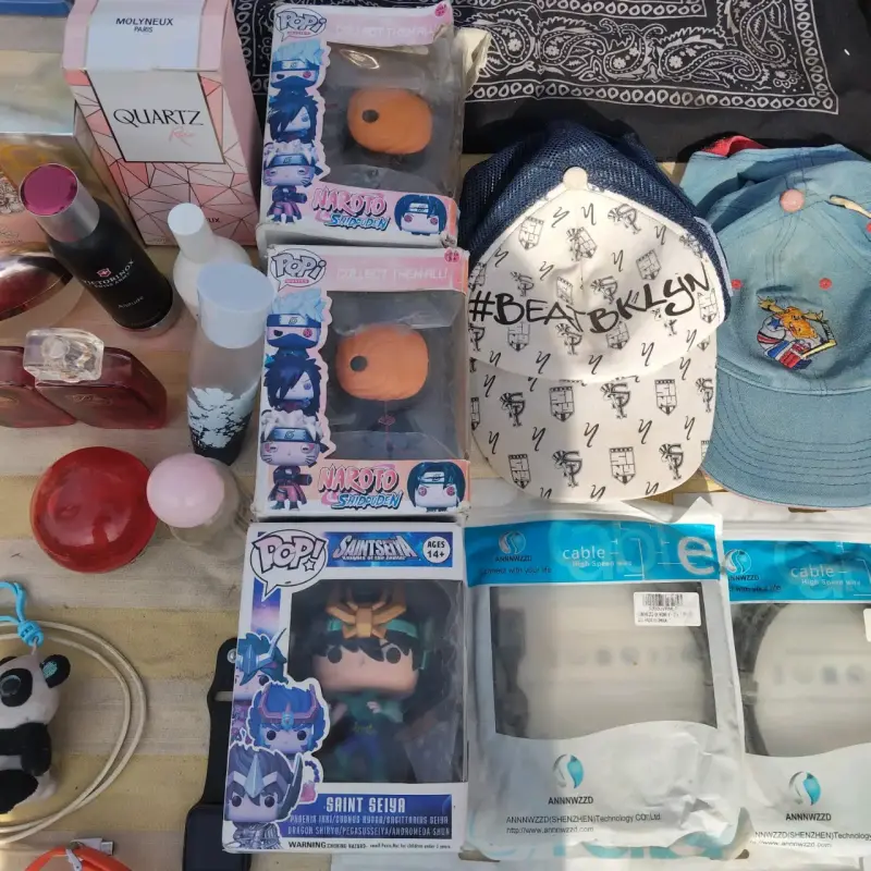 Lote de figuras y juguetes variados - 4