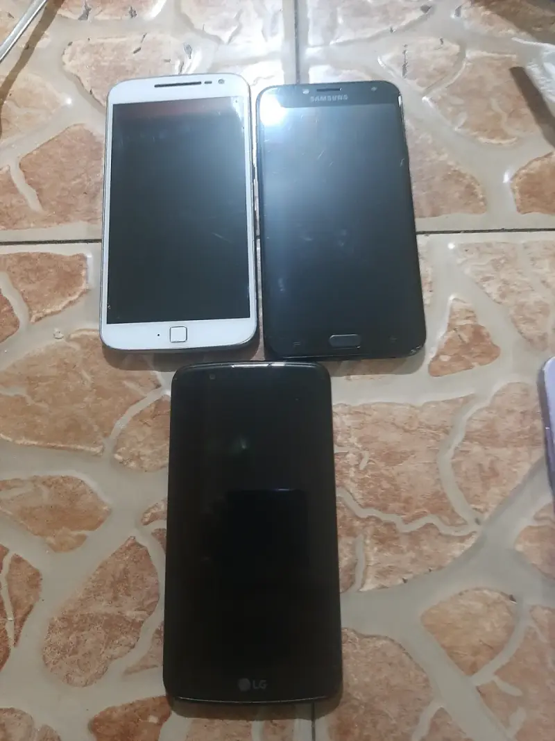 Conjunto de teléfonos usados - 6