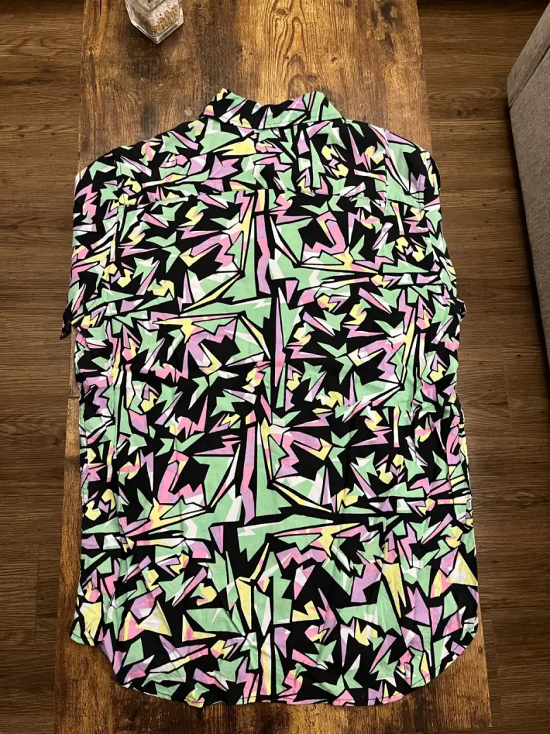 Camisa estampada abstracta - 1