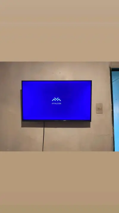 Smart TV 32 pulgadas con control - miniatura 4
