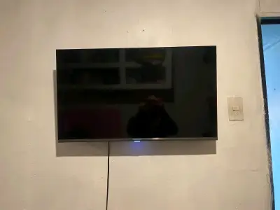 Smart TV 32 pulgadas con control - miniatura 5