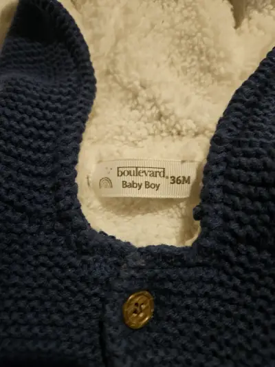Chaqueta capucha azul infantil - miniatura 2