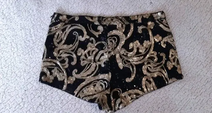 Shorts brillantes negro y dorado - 2