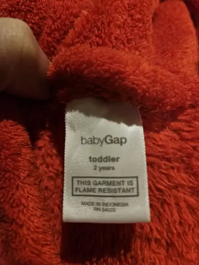Bata de baño roja para niño - miniatura 2